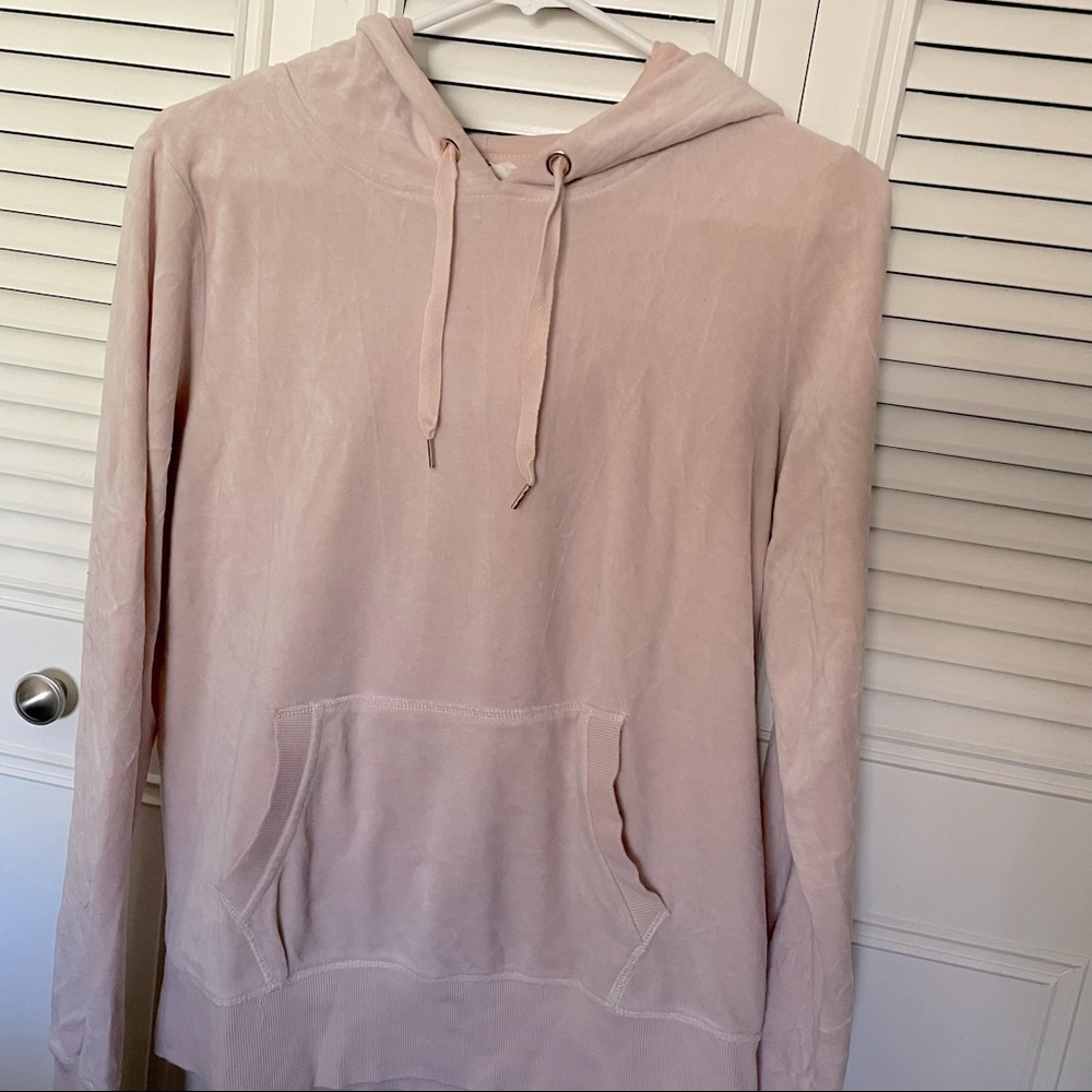 WMNS H&M baby pink velour hoodie sz M